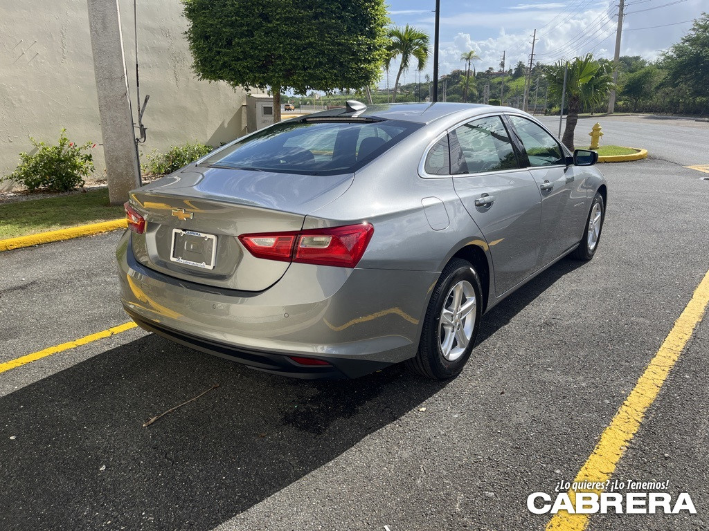 https://s3.amazonaws.com/dealerappcenter/dealergroups/88/vehicles/229605/SBlNVf.jpg