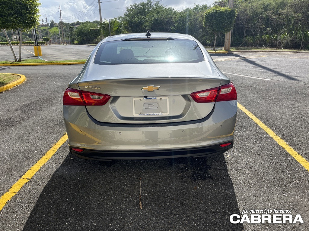 https://s3.amazonaws.com/dealerappcenter/dealergroups/88/vehicles/229605/VCid0S.jpg