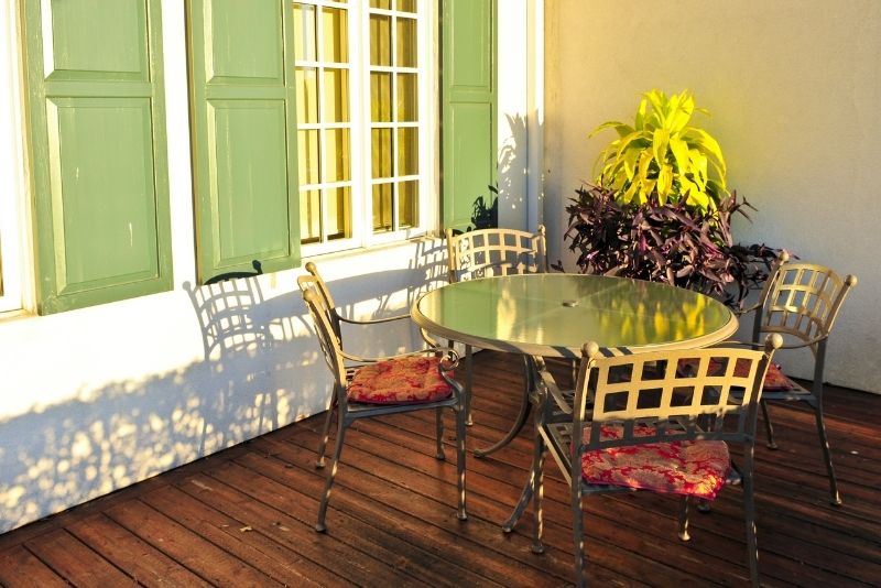 contractor for deck building