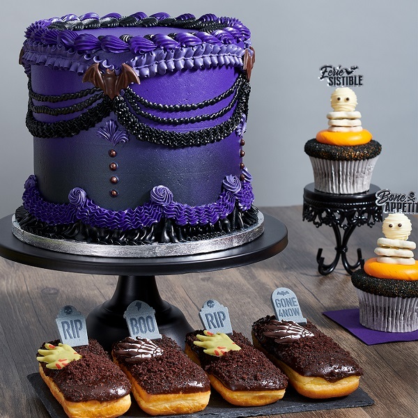 Cake Your Own Graveyard Cake Design