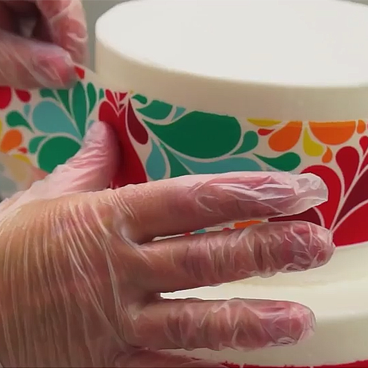 DecoTips: How-To Apply a PhotoCake® Image