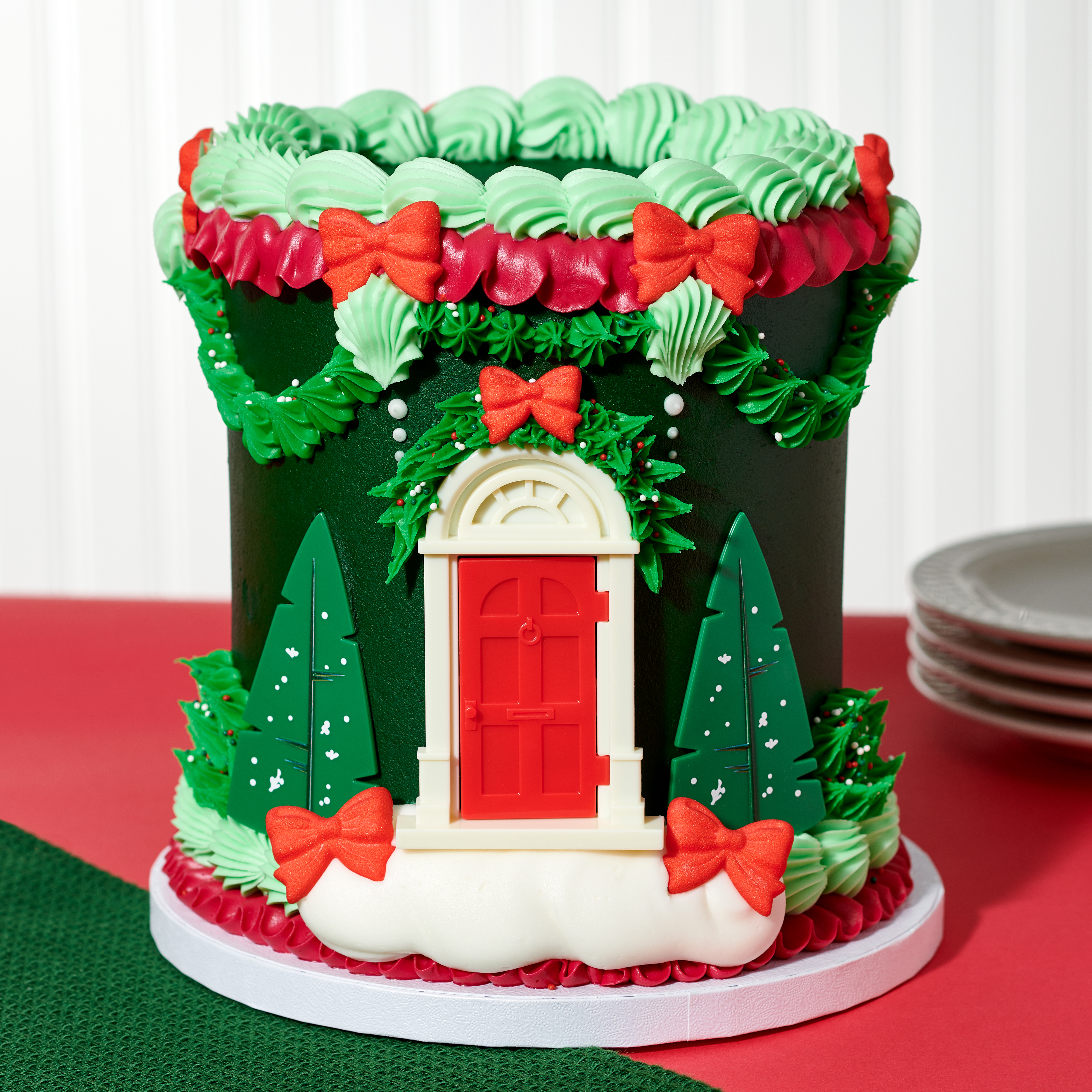 Holiday Door Delight Cake Design