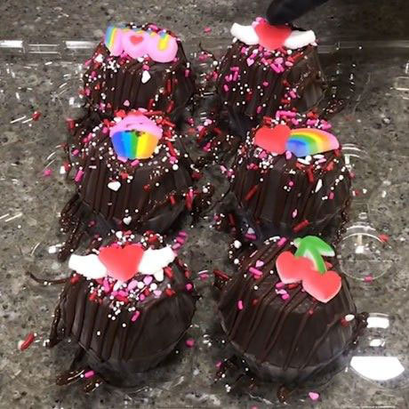 How to: Make a Cocoa Bomb