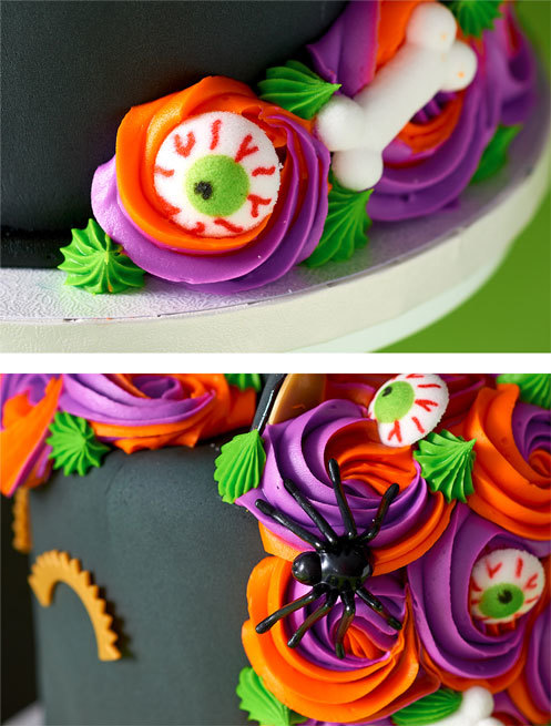 Dress Bakery Up Ghoulish Unicorn Bone Eye Spider Closeup