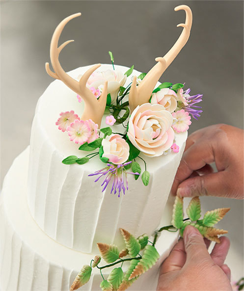 Insider Secrets Stunning Cakes Add All Your Decorations