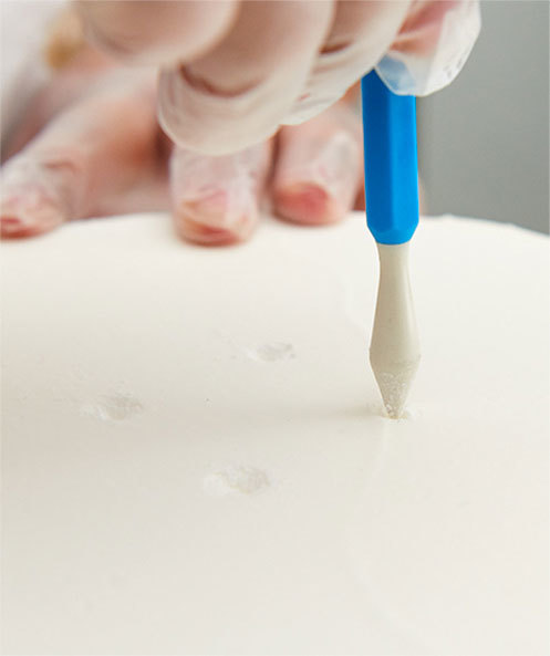 Insider Secrets Stunning Cakes Once Dry Add Small Holes