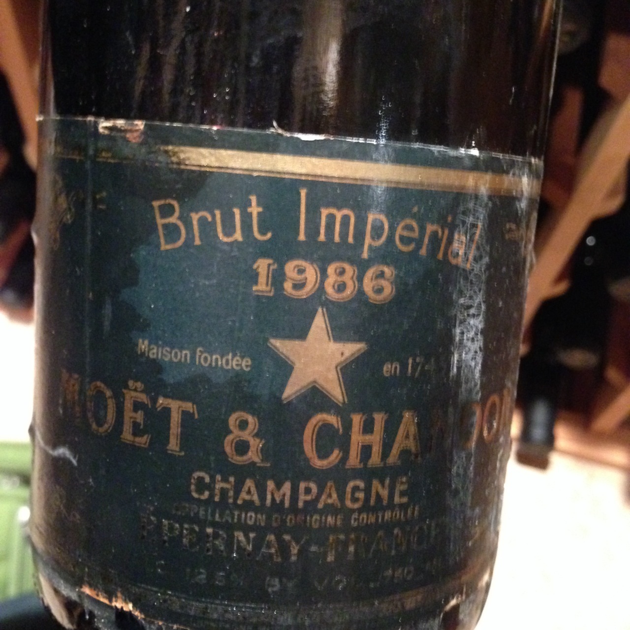1986 Moët & Chandon Impérial Brut Champagne Blend