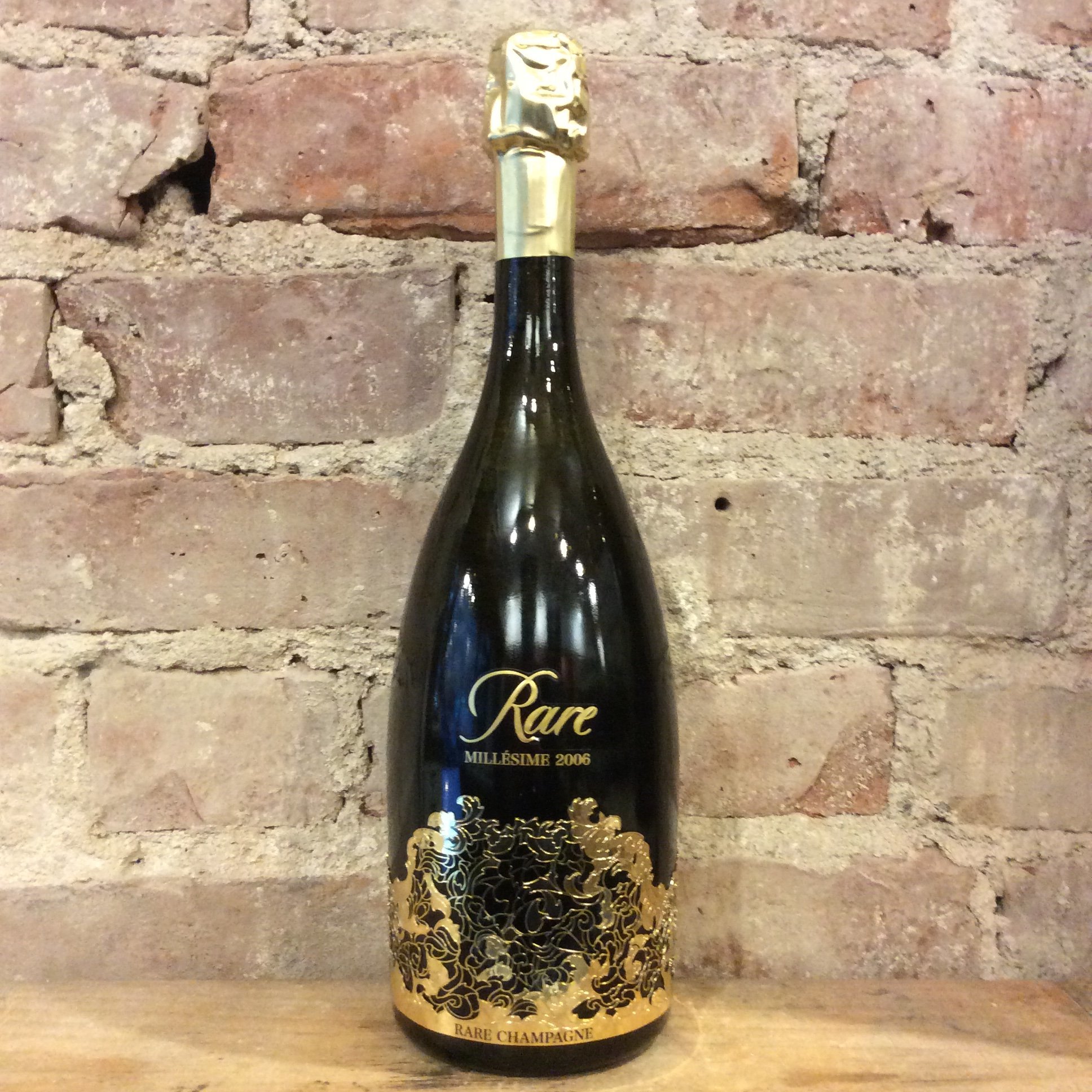 Taittinger Millésime Brut Champagne Blend 2015 – Eastside Cellars