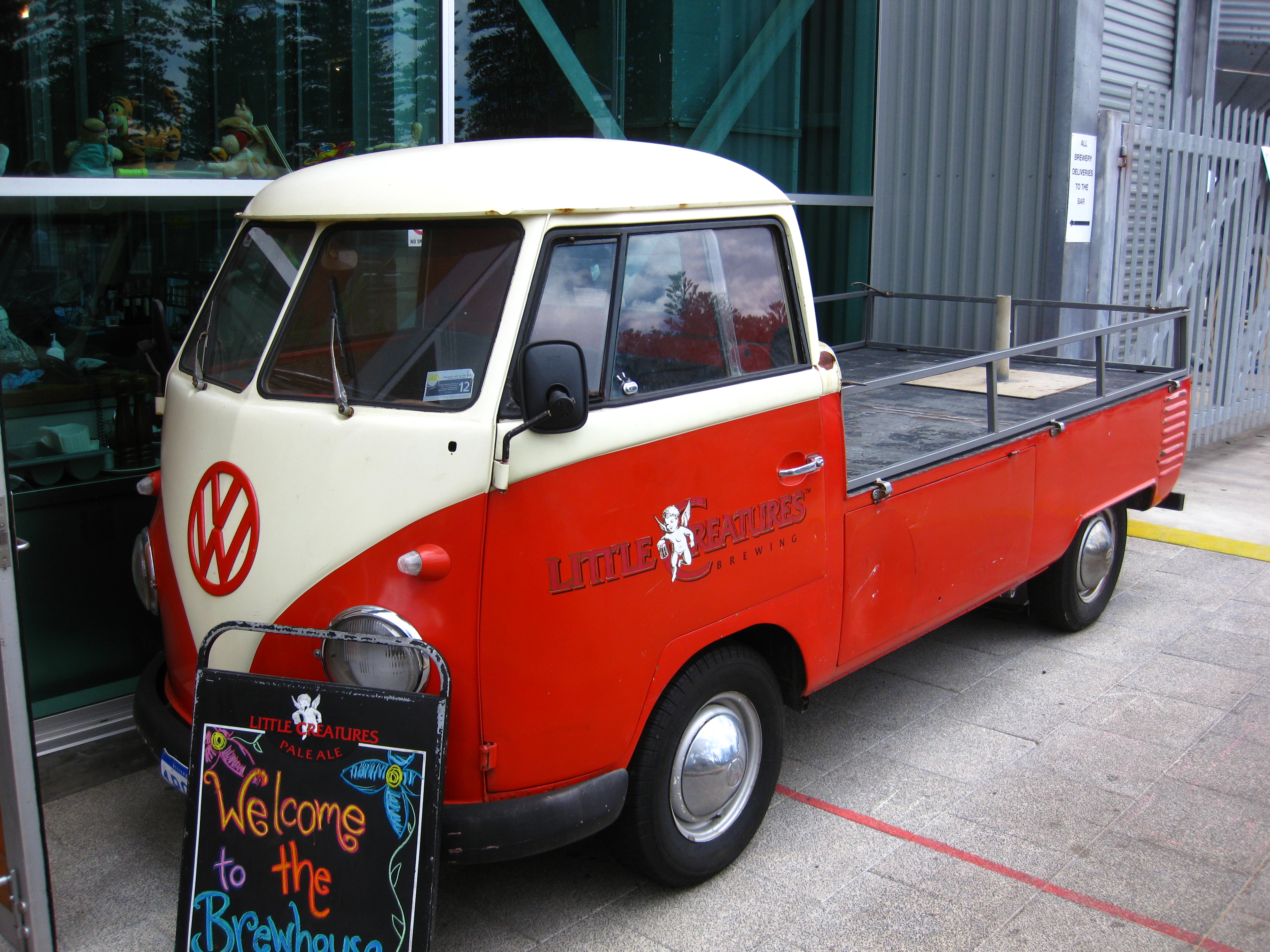 Little Creatures Bus