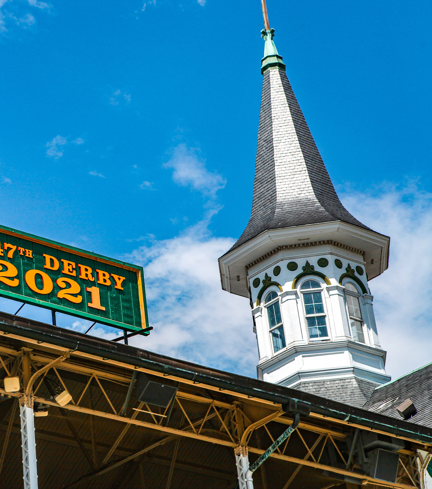 the kentucky derby museum twin spires
