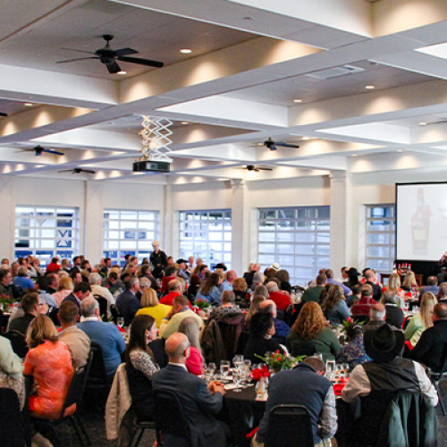 huge dinner party at the oaks terrace