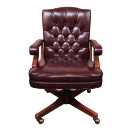1980s English Traditional Oxblood Tufted Executive Chair