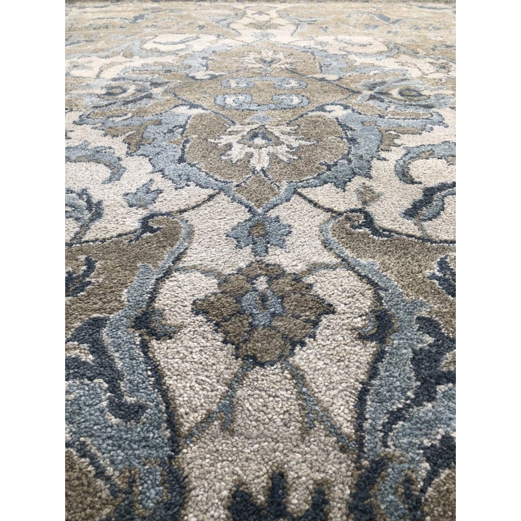 Pottery Barn Nolan Persian Rug 8′ × 10′. Original Price 999
