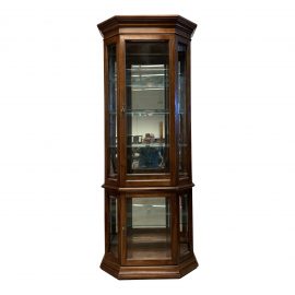 Pulaski Furniture Traditional Curio Cabinet
