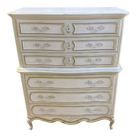 1980's Thomasville Six Drawer French Provincial Dresser