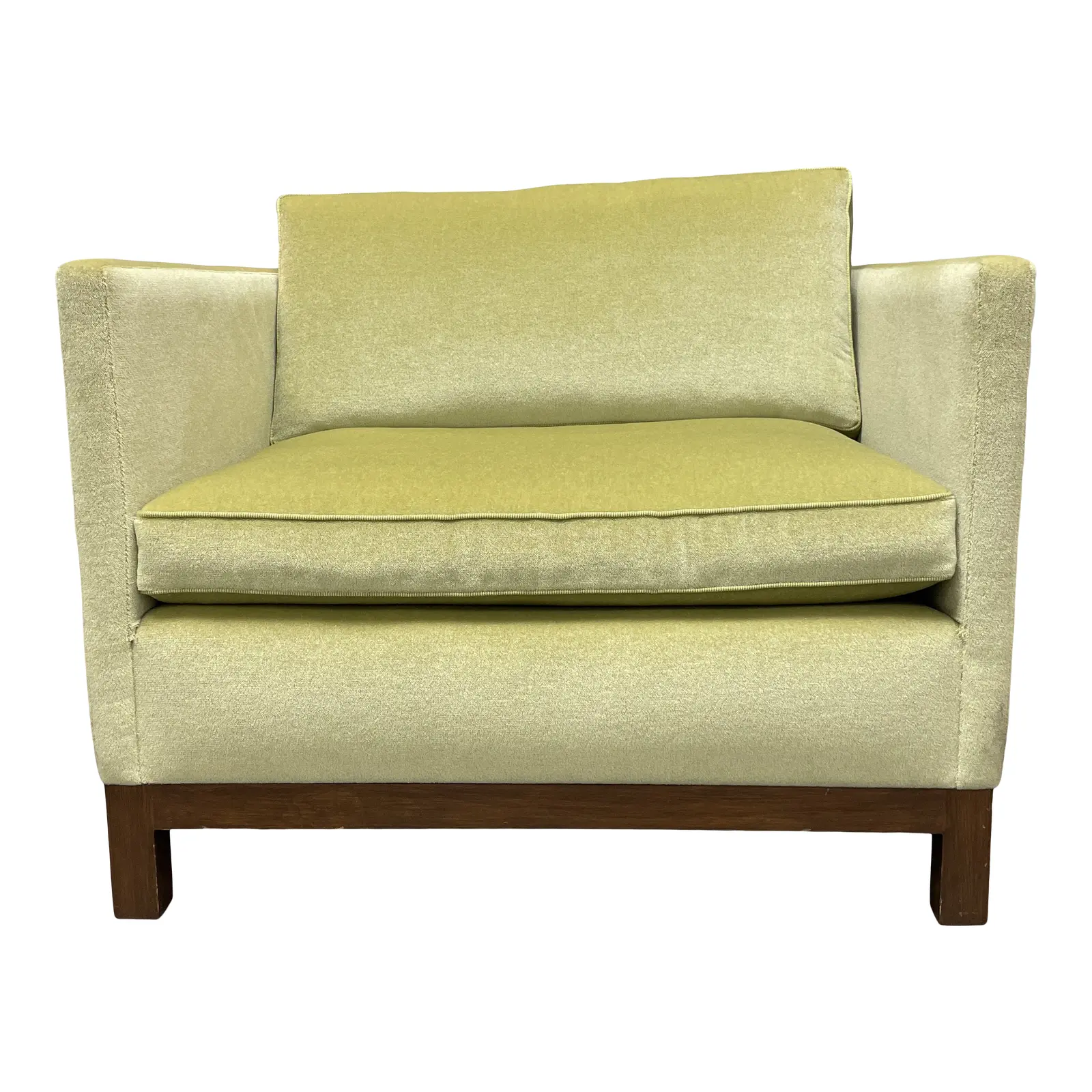 Dessin Fournir Replica Gerard Wilmot Club Chair. Original Price: $3,000