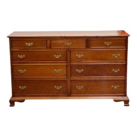 L & J.G. Stickley Vintage 4404-B Chippendale Nine Drawer Dresser