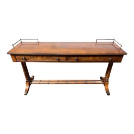 Hekman Vintage Bookmatched Console