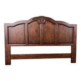 California King Hekman Furniture Carved Headboard