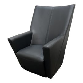NEW Arflex Burkhard Vogtherr Armilla Black Leather Swivel Arm Chair. Original Price: $1,398