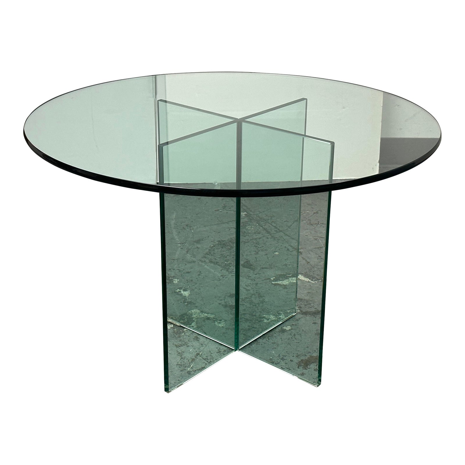 Post Modern Round Glass Dining Table - Design Plus Gallery, image size:1600x1600