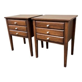 International Concepts Accent Table With Drawers, Stained. Original Price: $320