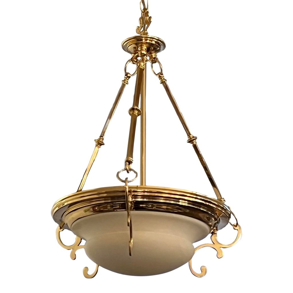 Hudson Valley Charleston Eight Arm Chandelier. Original Price 3,300