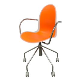 NEW Gordon International Parri 3x2 Task Chair. Original Price: $400