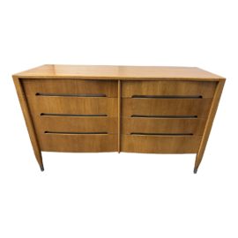 Sligh Furniture Six Drawer Dresser With Top Shelf Compartments