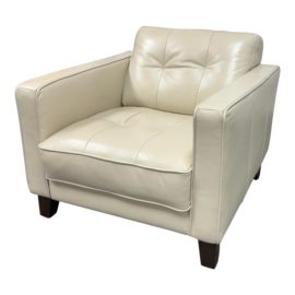 Vintage White Button Tufted Lounge Chair