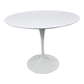 Eero Saarinen for Knoll Round Saarinen Tulip Dining Table. Original Price: $2,500