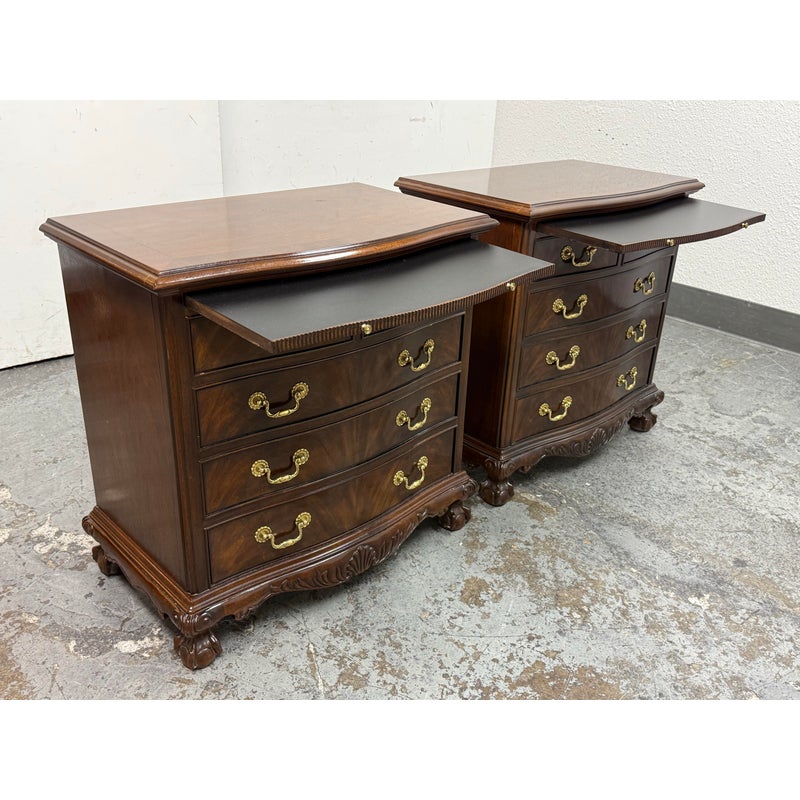Late 20th Century Drexel Heritage Heirlooms Collection