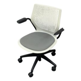 Knoll Industries Multigeneration Light Task Chair; Original Price:$700
