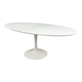 Eero Saarinen Style Oval Tulip Dining Table