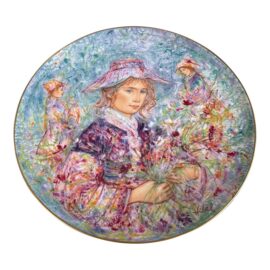 Circa 1977 Edna Hibel "Flower Girl of Provence" Limited Edition Collector's Plate