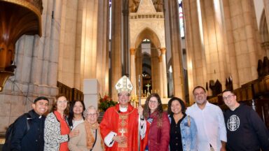 Abraça São Paulo reúne milhares de fiéis para um dia de oração, louvor e solidariedade