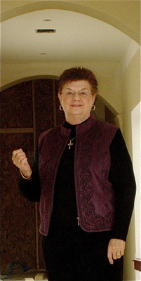 Cropped Donna Koenig in link
