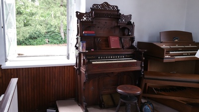 Pump Organ - St. Stephen's