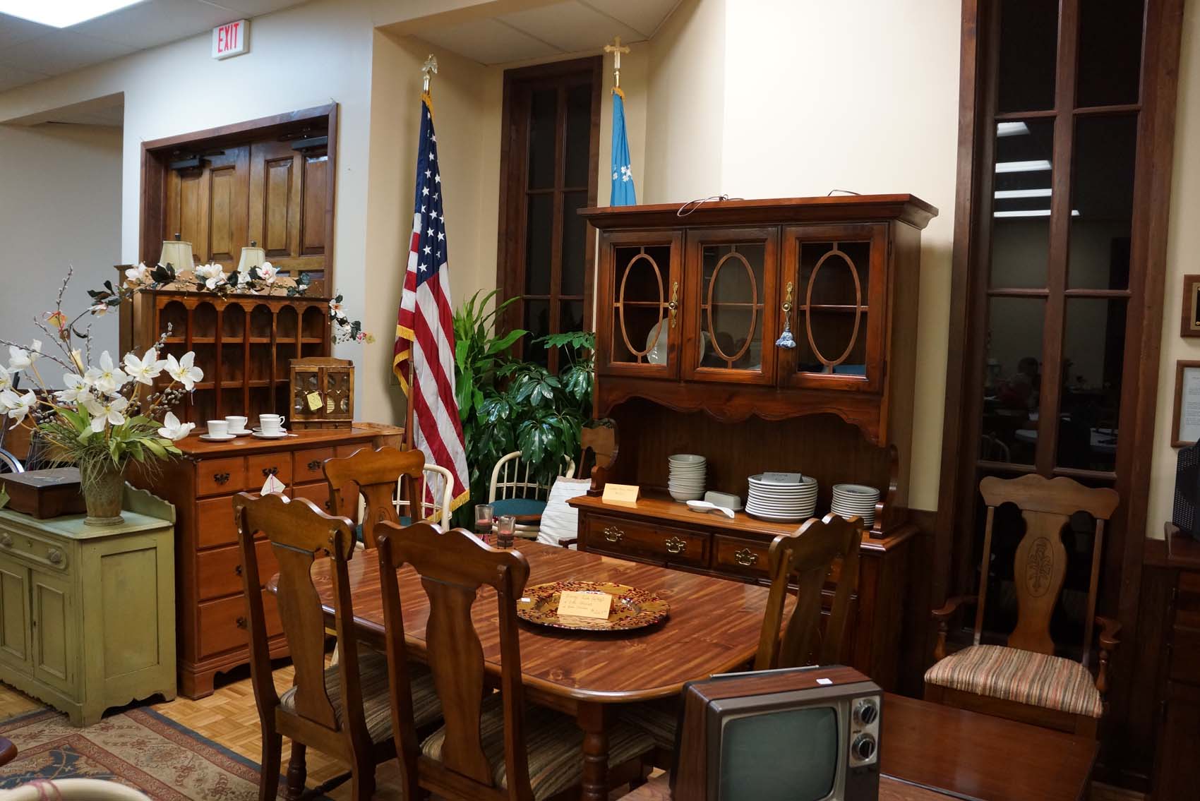 In community Service St. Simon Peter Episcopal Church