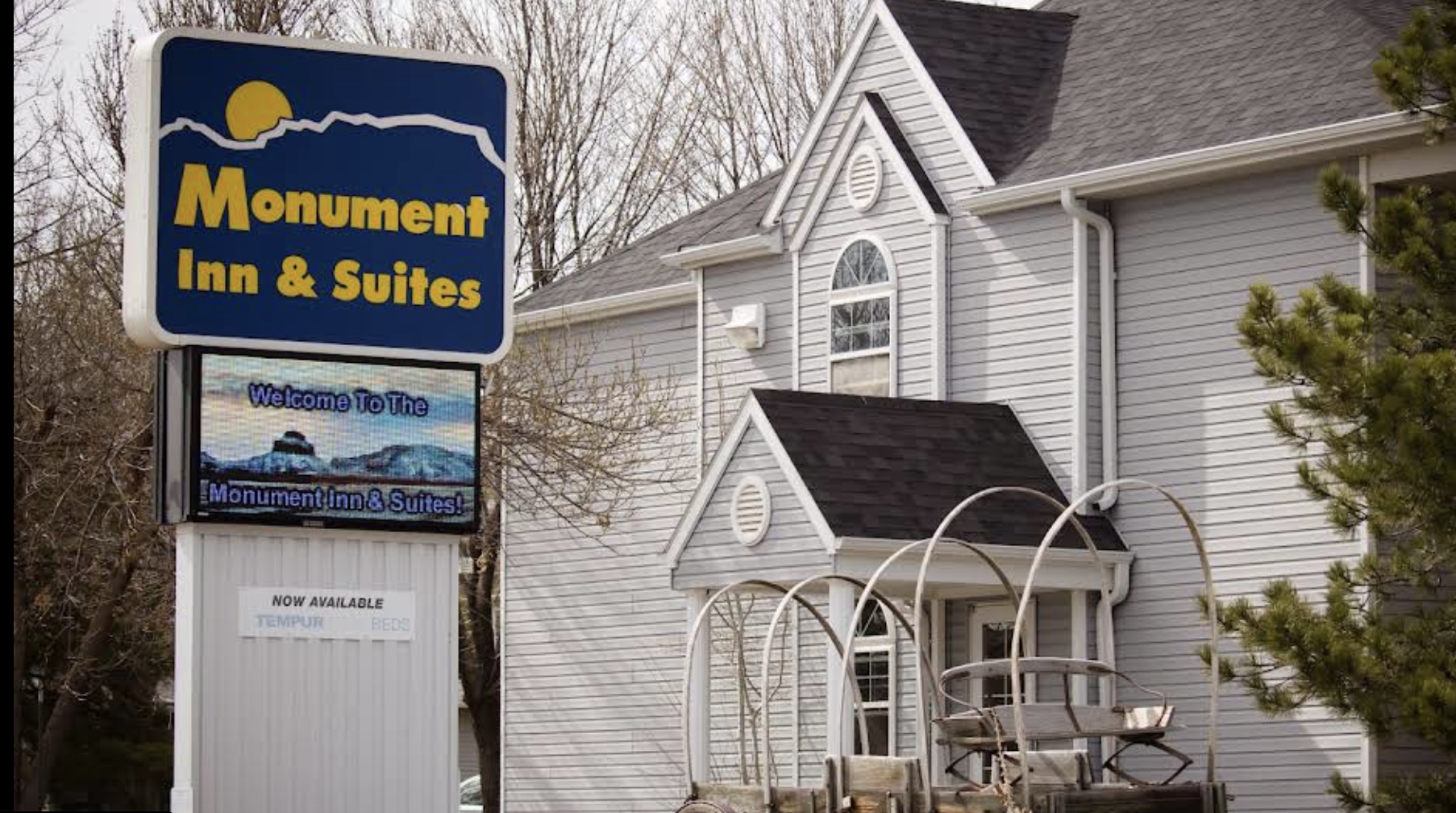 Monument Inn