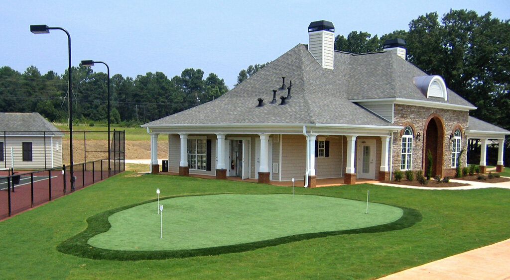 Putting Green Artificial Grass Clubhouse