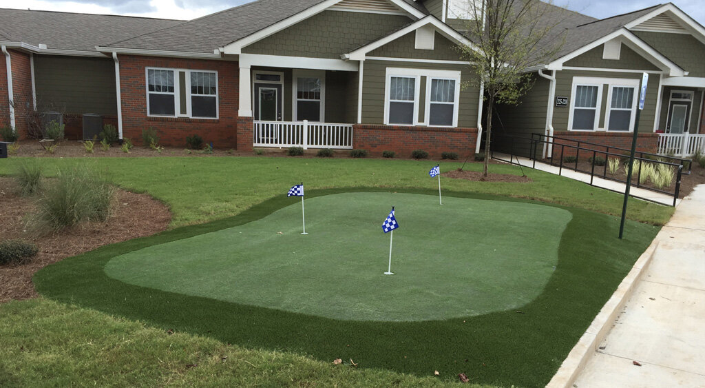 Putting Green At Apartments