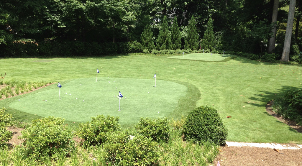 Dallas Backyard Putting and Chipping Greens