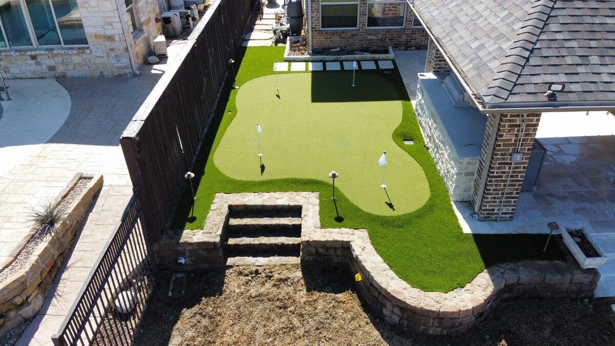 Dallas Backyard Putting Green
