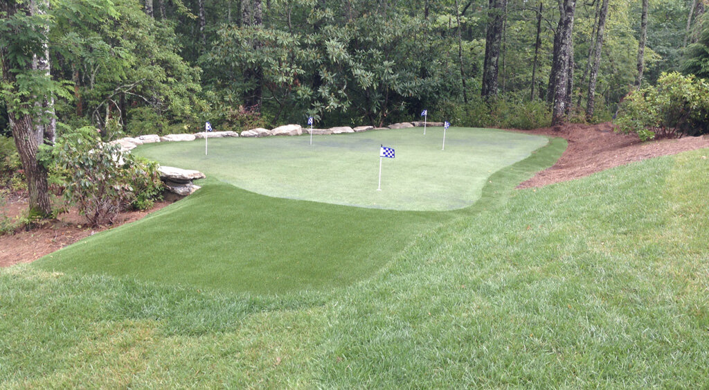 Backyard Putting Green with chipping