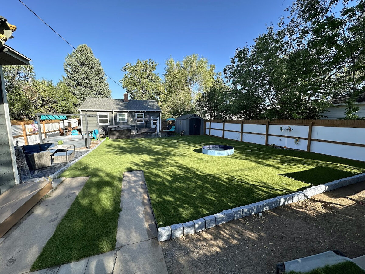 Denver Synthetic Grass with Dog Pool