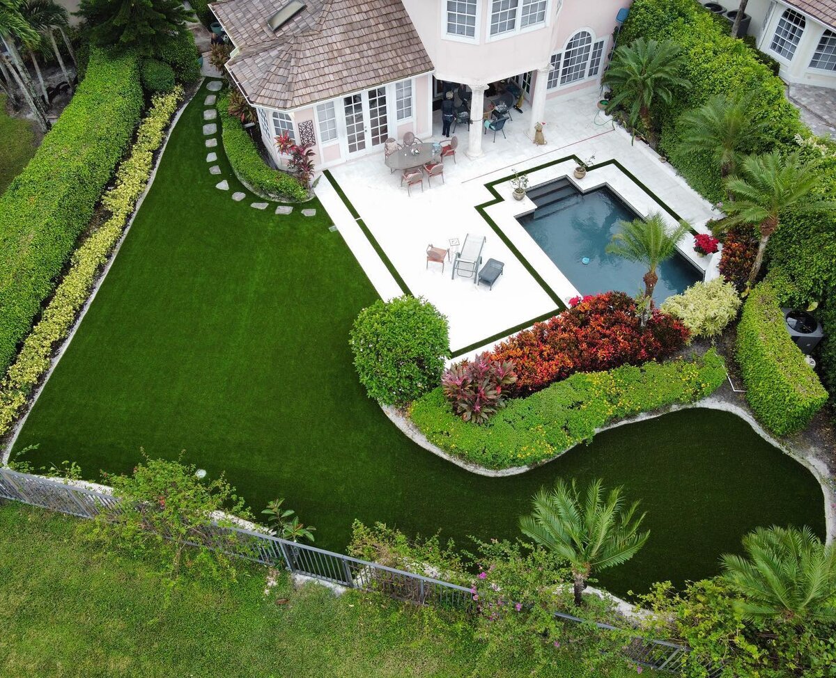 Hinckley Overhead Artificial Grass Jacksonville