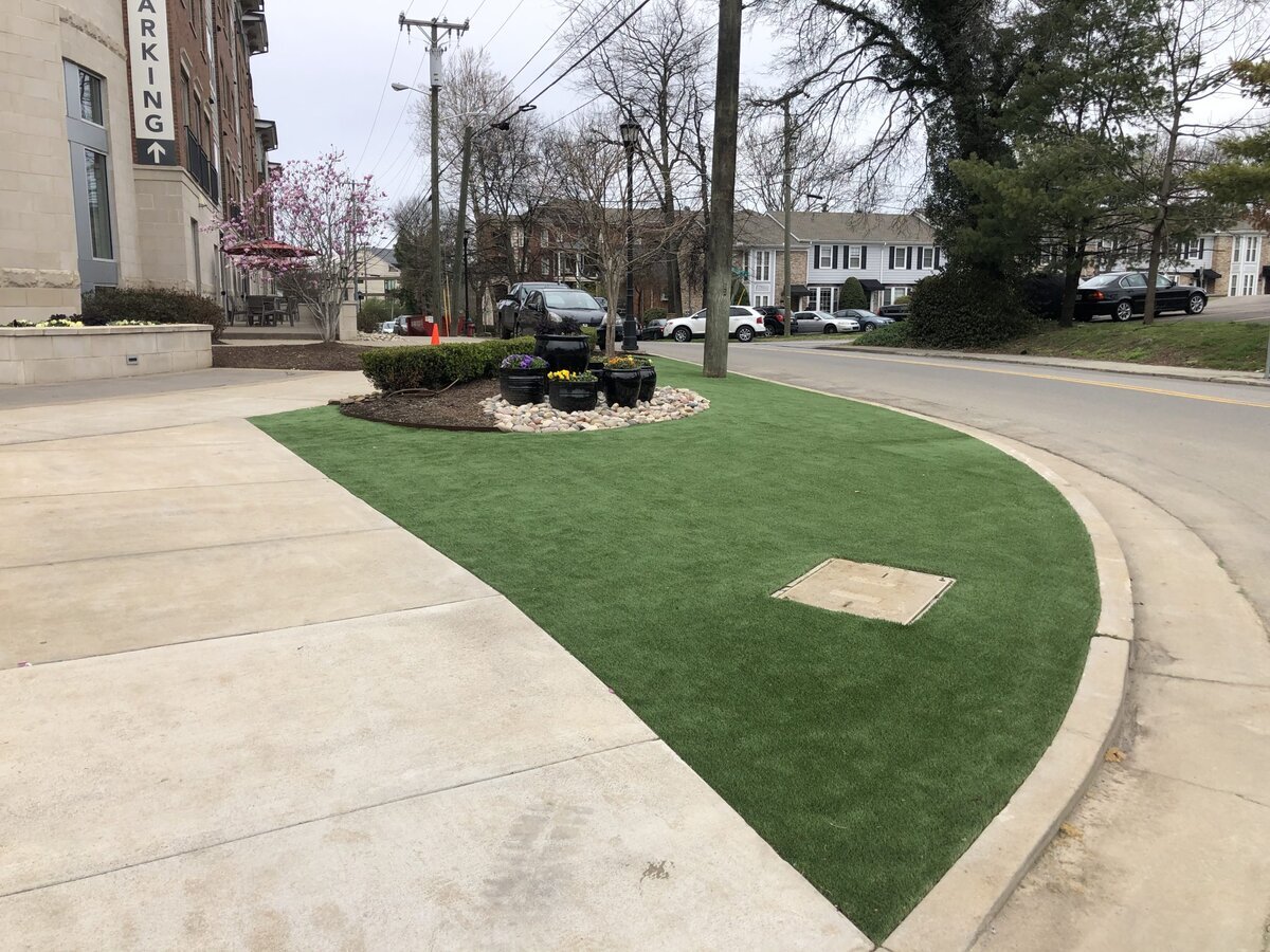 Nashville Artificial Pet Turf Two Dogs Hero Web