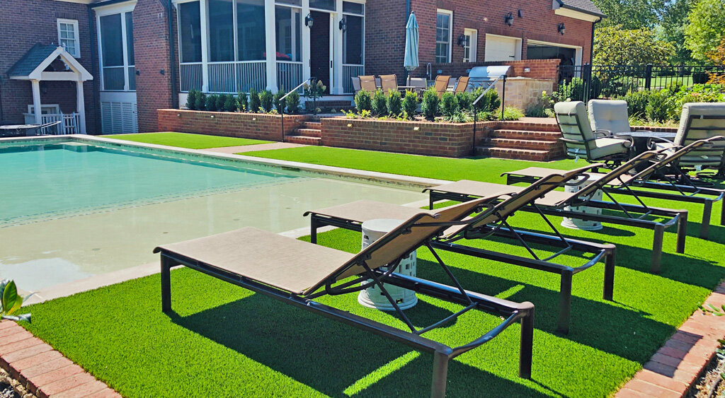 Pool Lawn