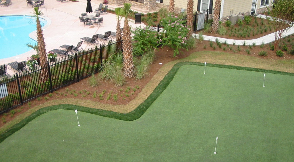 Putting Green At Apartments Savannah